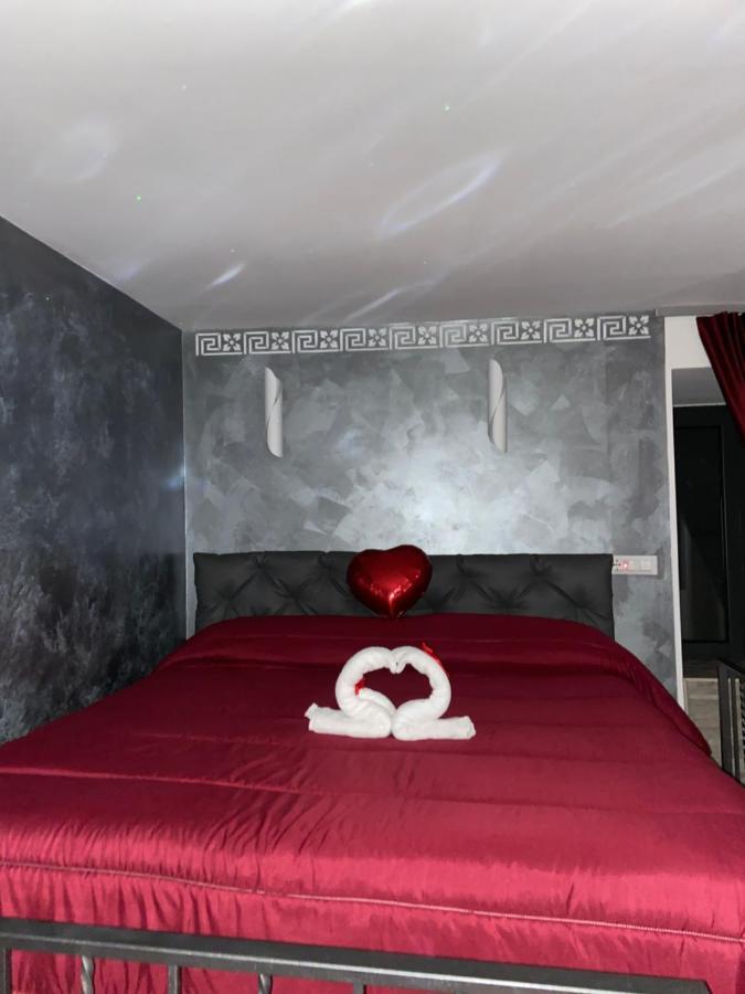 Sweetlove Spa Villa Terracina Exterior photo