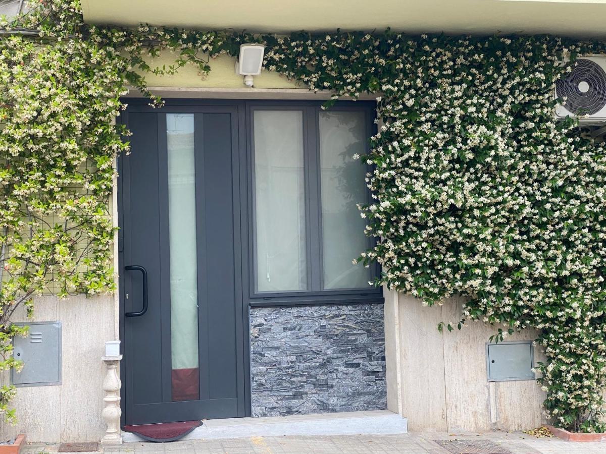 Sweetlove Spa Terracina Exterior photo